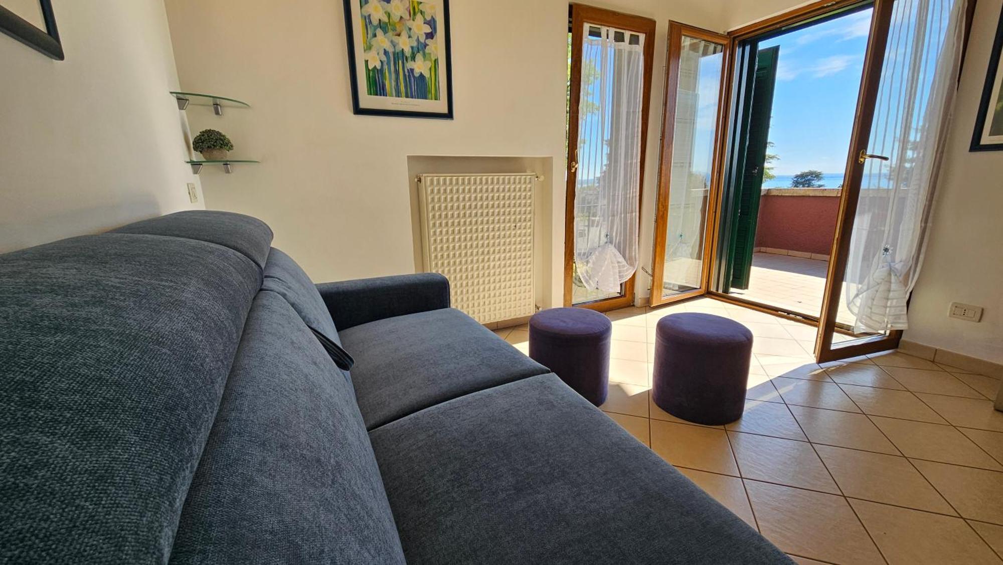 Apartments Blue View - Residence Casetto Bardolino - Regarda Travel Экстерьер фото